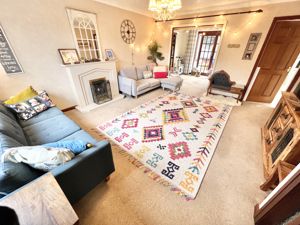LOUNGE- click for photo gallery
